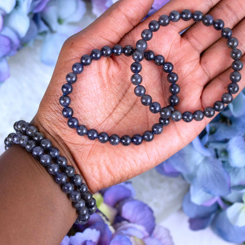 Iolite beaded bracelet in Crystalvana gift packaging